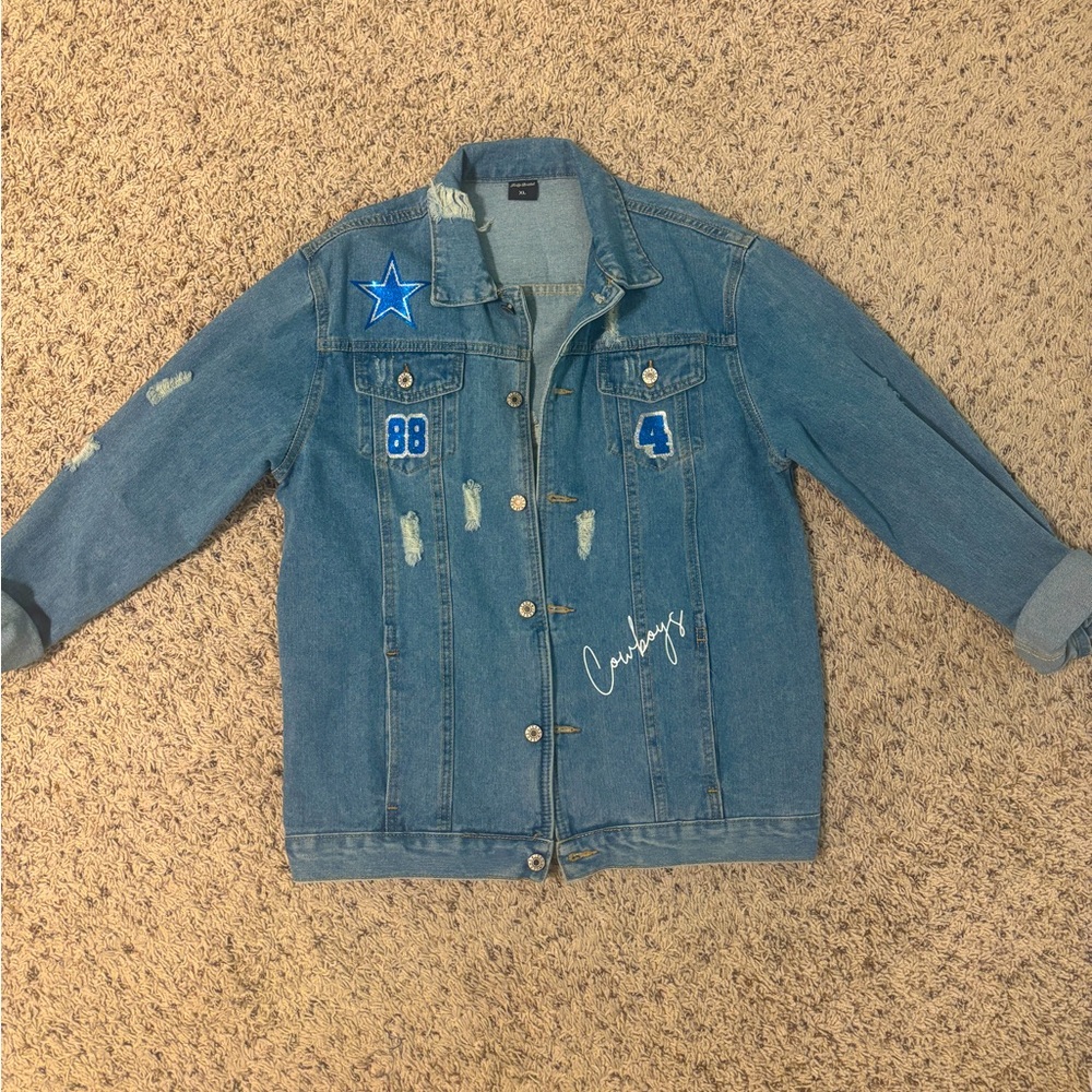 Blue jean jacket size extra large cowboys